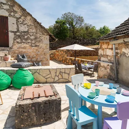 Cozy Home In Podosoje Σπίτι διακοπών