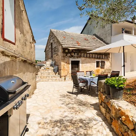 Nyaraló Cozy In Podosoje